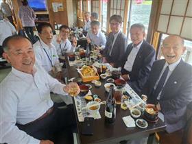 屋形船での交流会